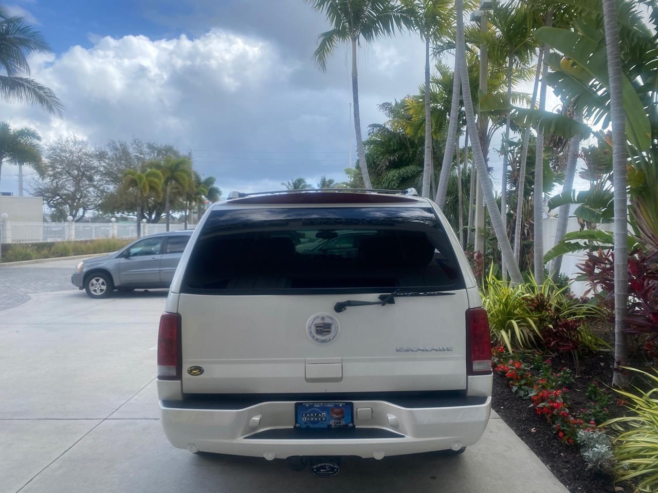2002 Cadillac Escalade LOW MILES 67,881 1 OWNER Pompano Beach FL