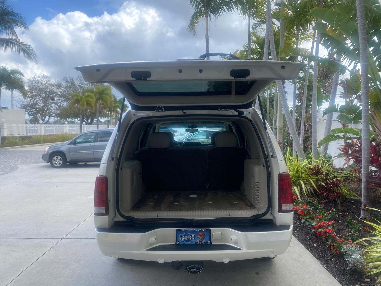 2002 Cadillac Escalade LOW MILES 67,881 1 OWNER Pompano Beach FL