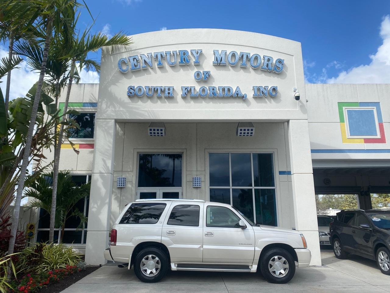 2002 Cadillac Escalade LOW MILES 67,881 1 OWNER