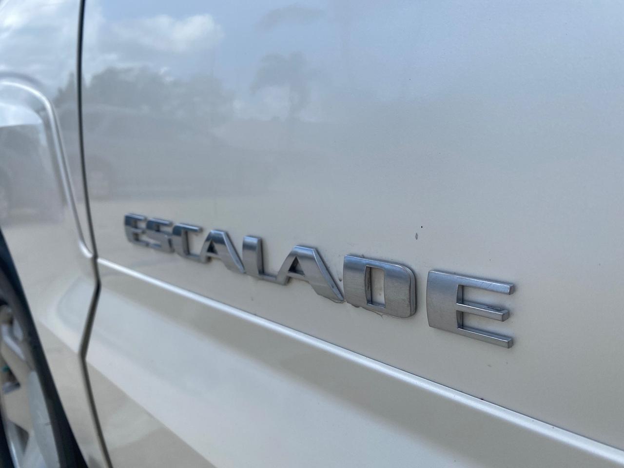 2002 Cadillac Escalade LOW MILES 67,881 1 OWNER Pompano Beach FL