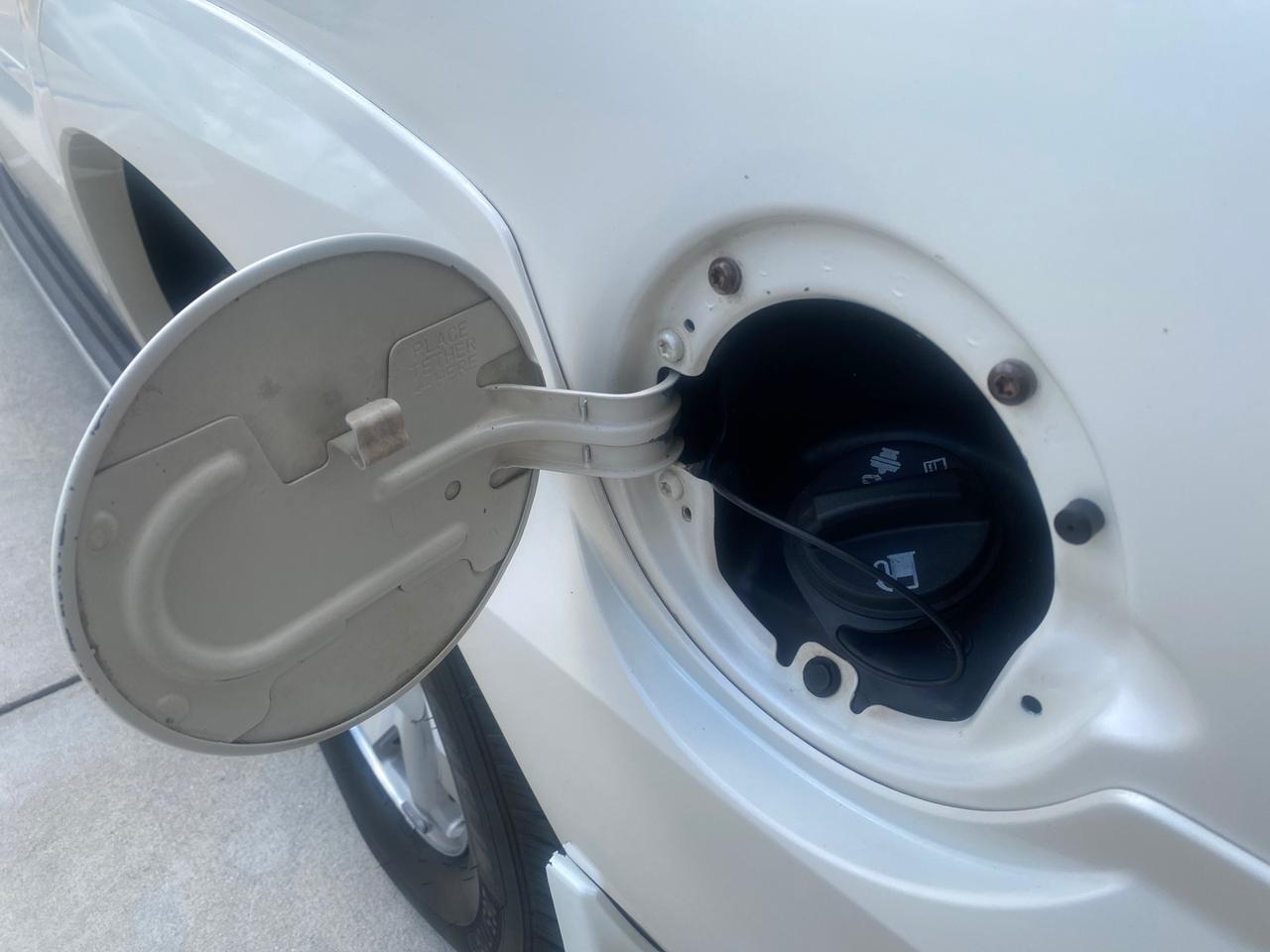 2002 Cadillac Escalade LOW MILES 67,881 1 OWNER Pompano Beach FL