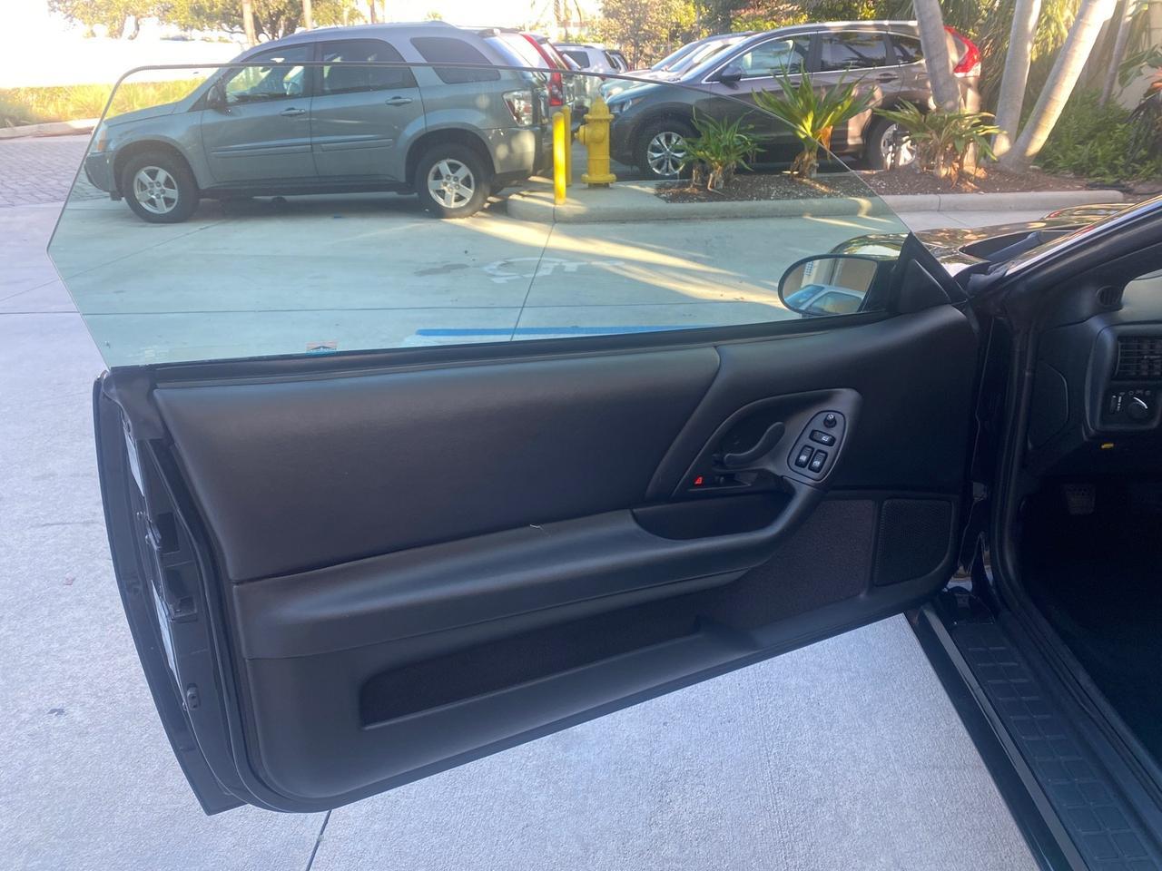 2002 Chevrolet Camaro Z28 CONV 6 SPD LOW MILES 29,016 Pompano Beach FL