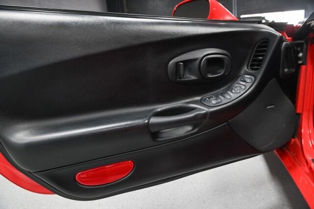2002 Chevrolet Corvette 2dr Convertible Chicago IL