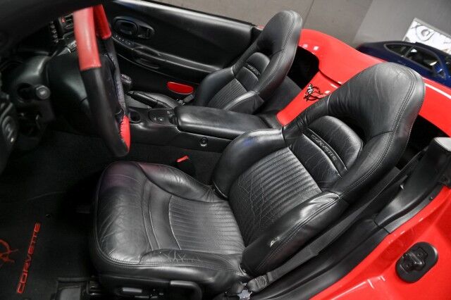2002 Chevrolet Corvette 2dr Convertible Chicago IL