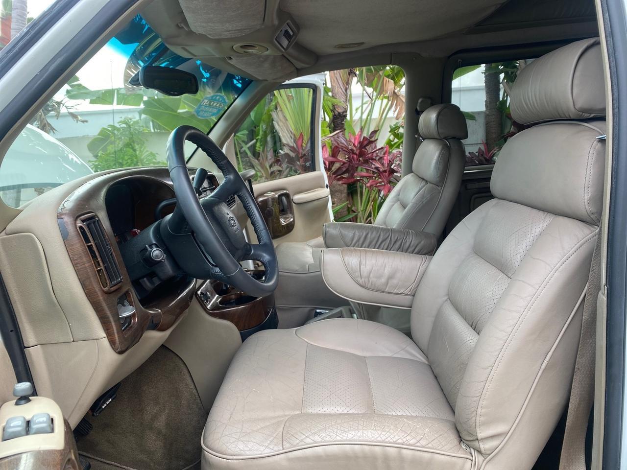 2002 Chevrolet Express Van HI TOP EXPLORER CONV Pompano Beach FL