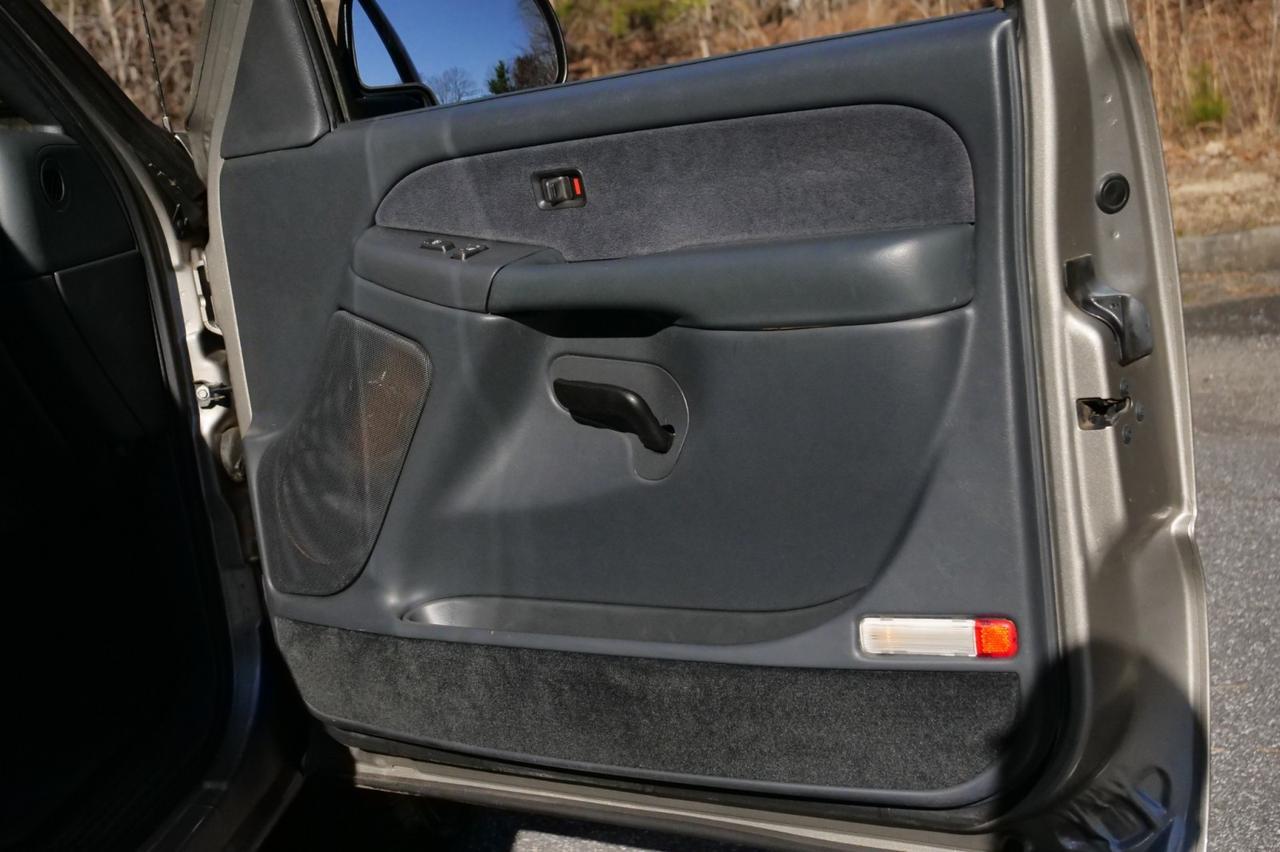 2002 Chevrolet Silverado 1500 LS / 5.3L V8 / Power Seats! Lincolnton NC