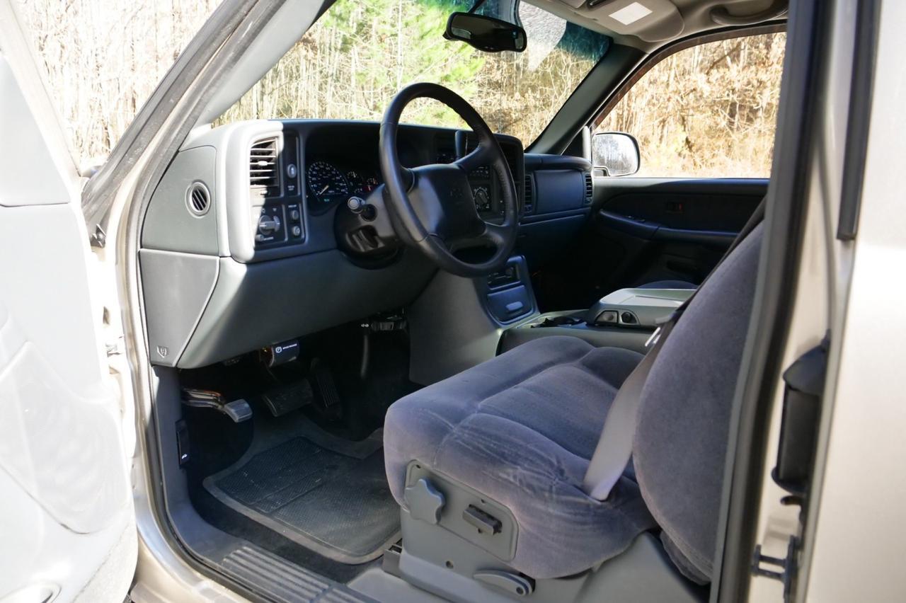 2002 Chevrolet Silverado 1500 LS / 5.3L V8 / Power Seats! Lincolnton NC