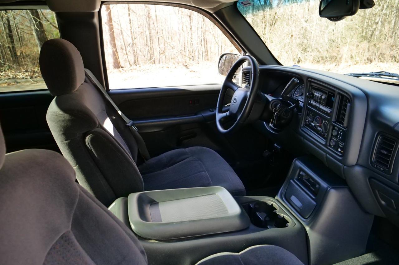 2002 Chevrolet Silverado 1500 LS / 5.3L V8 / Power Seats! Lincolnton NC