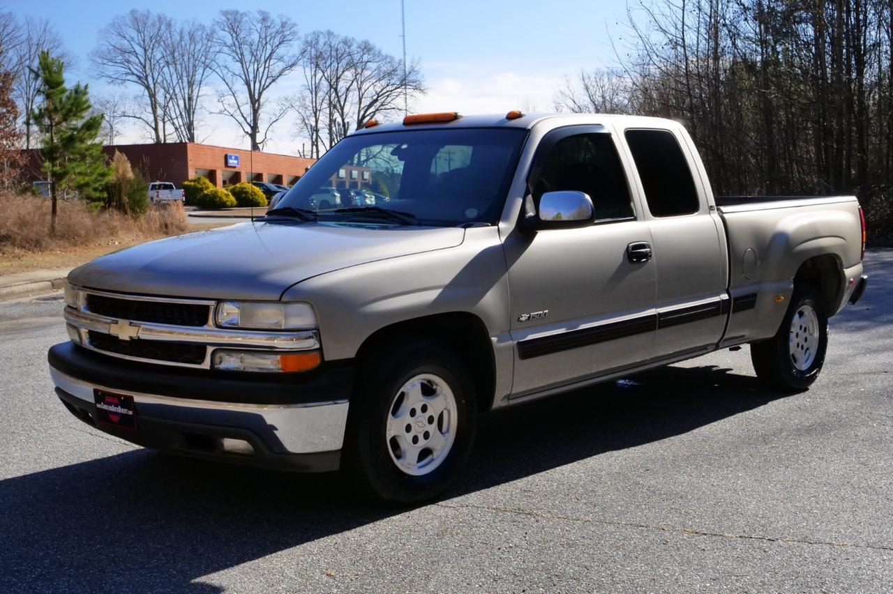2002 Chevrolet Silverado 1500 LS / 5.3L V8 / Power Seats! Lincolnton NC