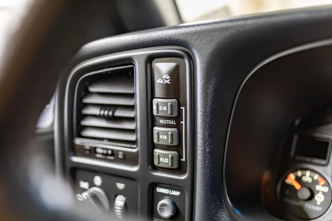 2002 Chevrolet Silverado 2500 4x4 Ext Cab LS Longbox Diesel Red Deer AB