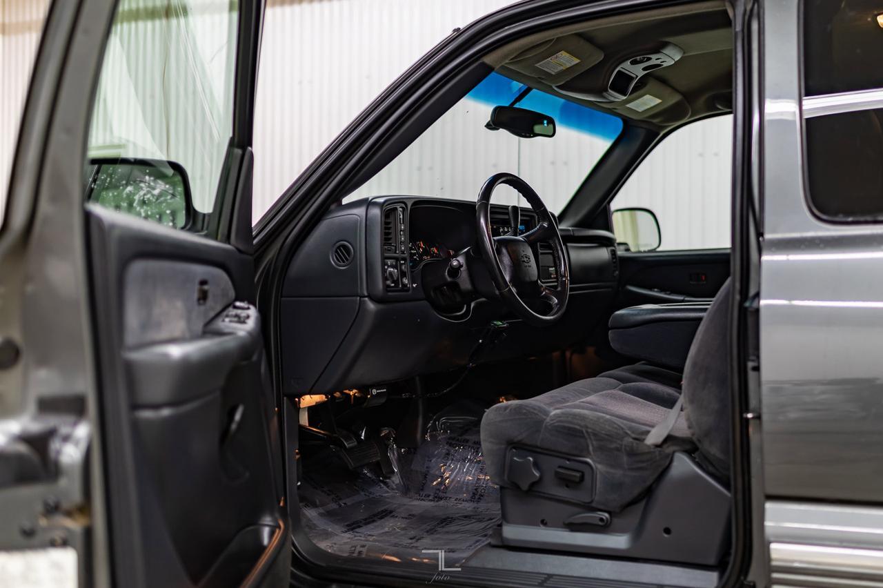 2002 Chevrolet Silverado 2500 4x4 Ext Cab LS Longbox Diesel Red Deer AB