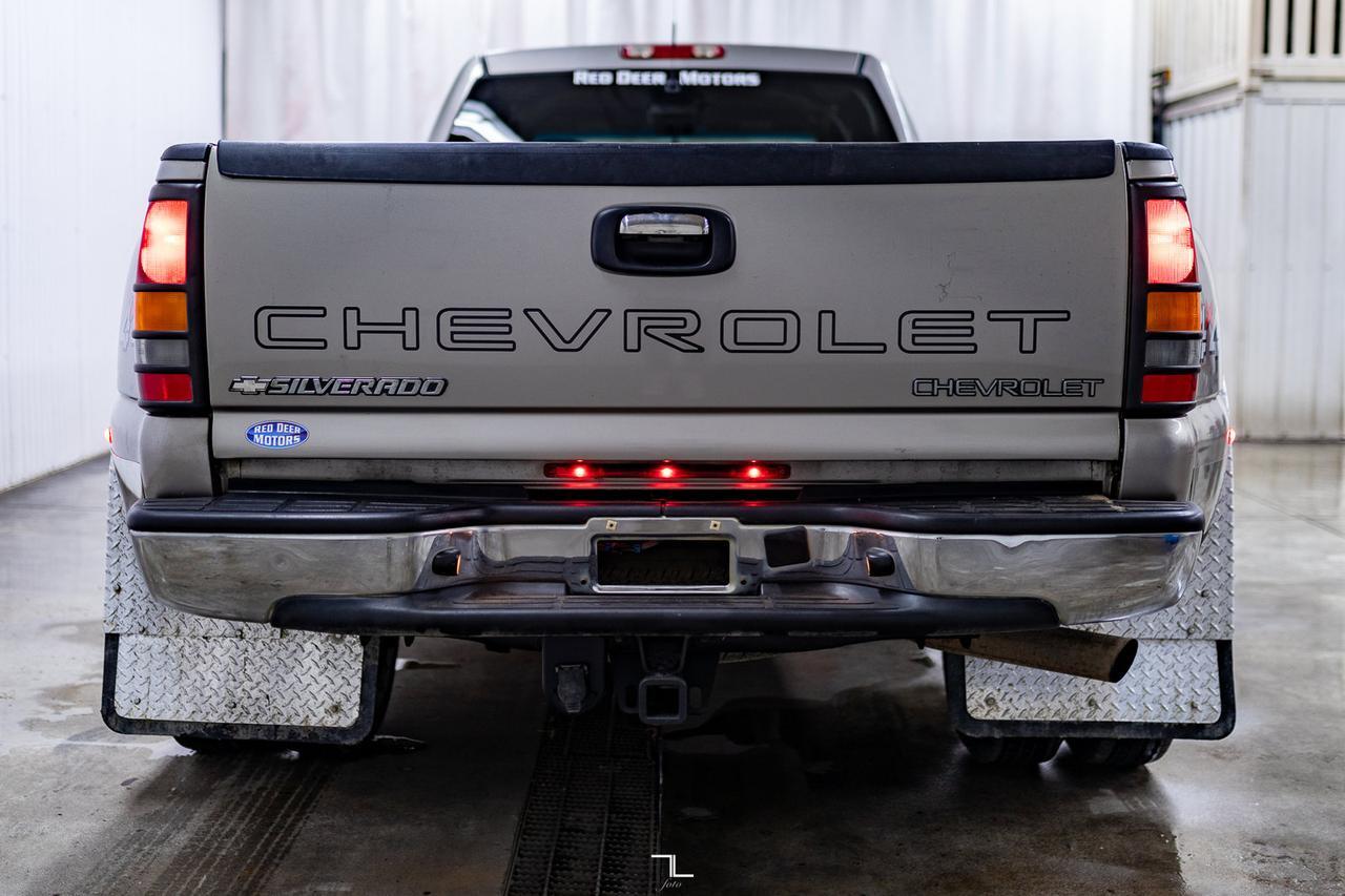 2002 Chevrolet Silverado 3500 4x4 Crew Cab LTZ Diesel Dually Manual Leather Red Deer AB