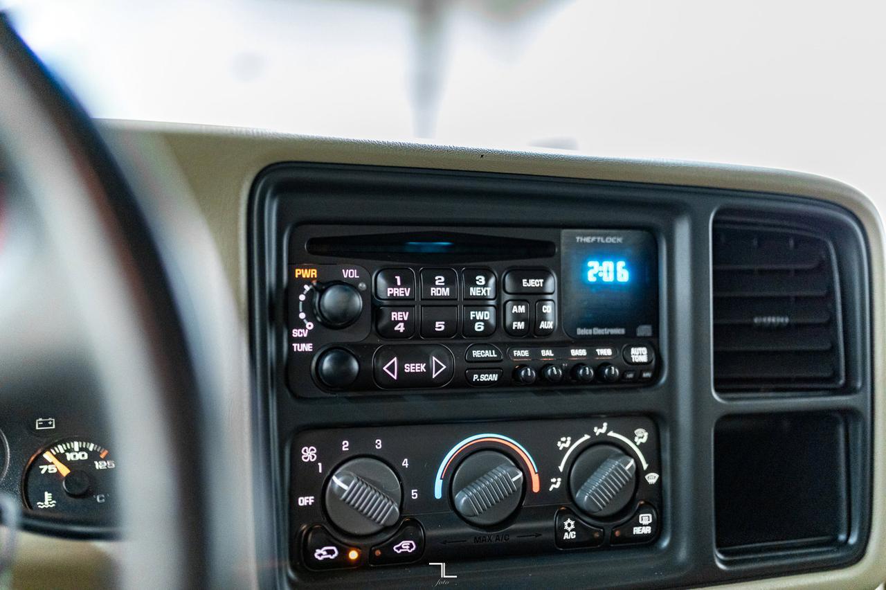 2002 Chevrolet Silverado 3500 4x4 Crew Cab LTZ Diesel Dually Manual Leather Red Deer AB