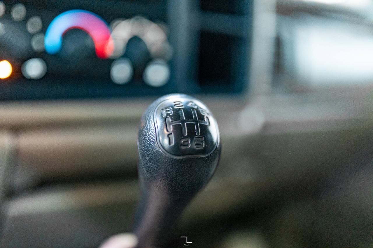 2002 Chevrolet Silverado 3500 4x4 Crew Cab LTZ Diesel Dually Manual Leather Red Deer AB