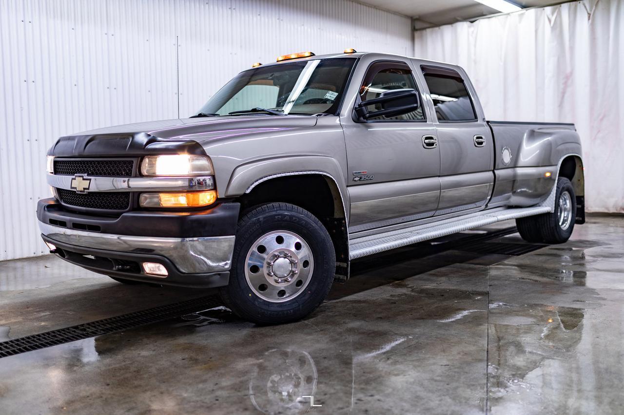 2002 Chevrolet Silverado 3500 4x4 Crew Cab LTZ Diesel Dually Manual Leather Red Deer AB
