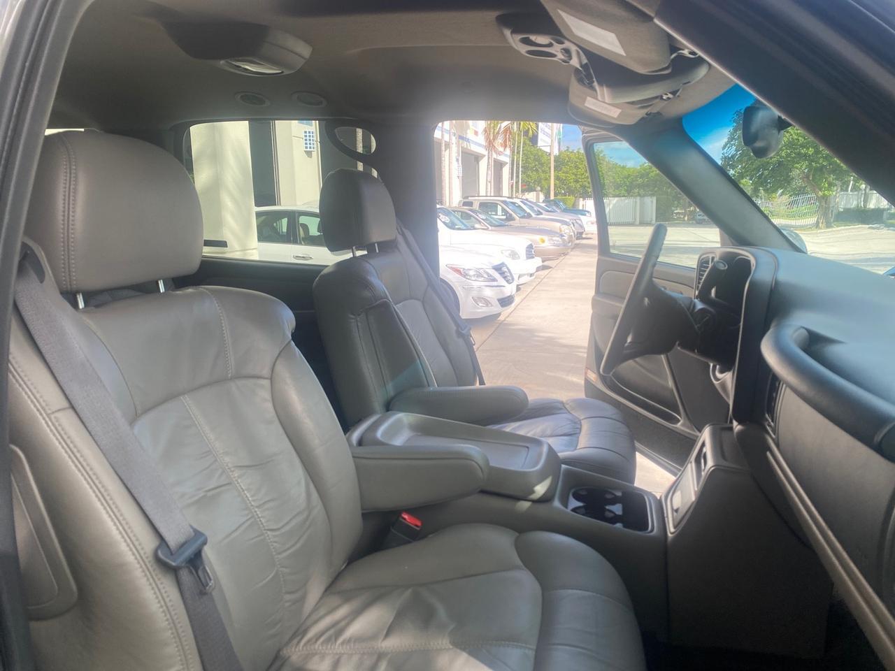 2002 Chevrolet Suburban LT LOW MILES 60,399 1 OWNER Pompano Beach FL