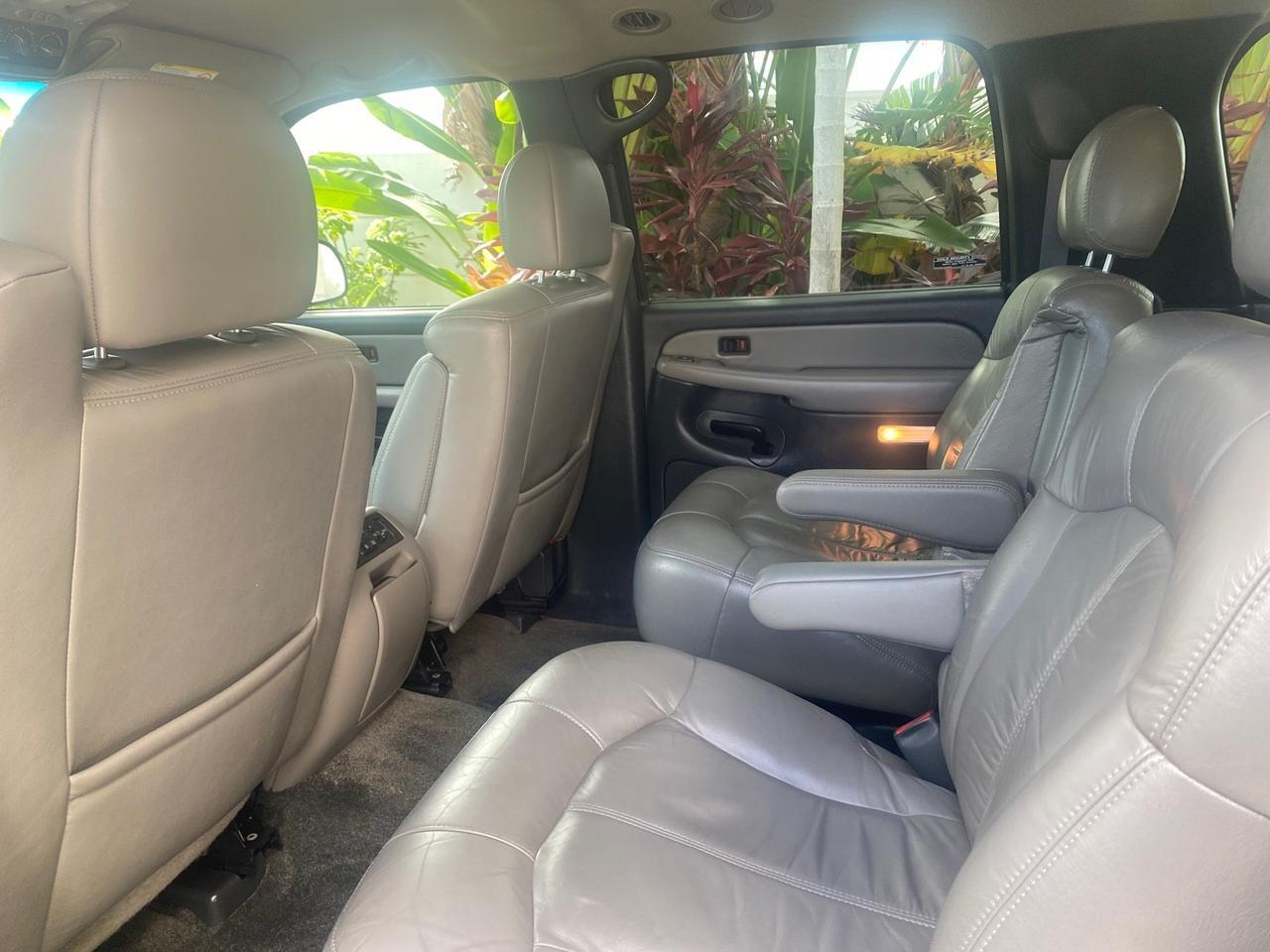 2002 Chevrolet Suburban LT LOW MILES 60,399 1 OWNER Pompano Beach FL