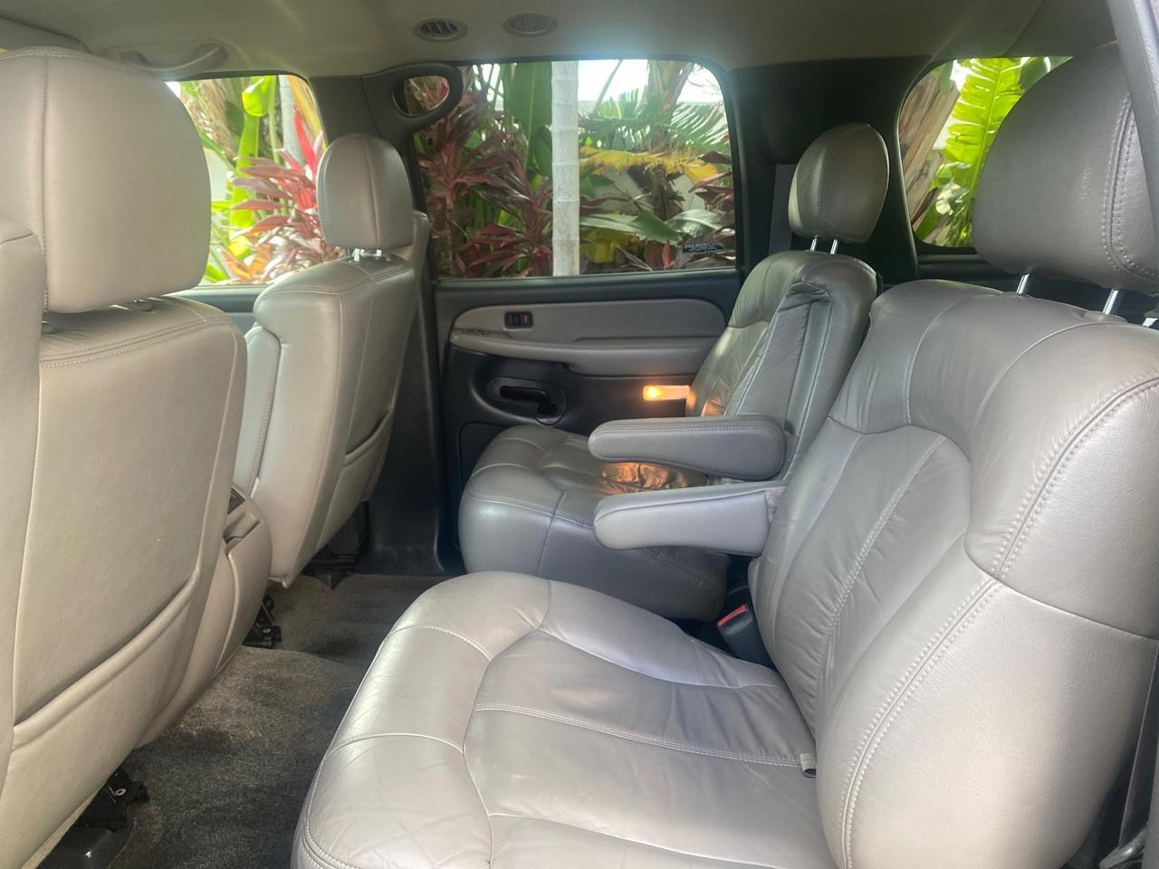 2002 Chevrolet Suburban LT LOW MILES 60,399 1 OWNER Pompano Beach FL
