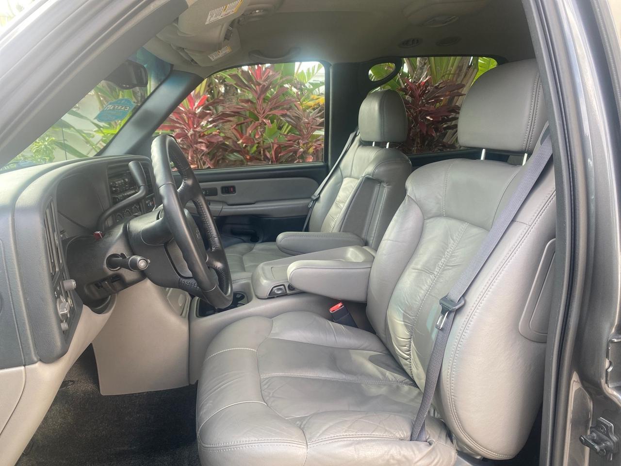 2002 Chevrolet Suburban LT LOW MILES 60,399 1 OWNER Pompano Beach FL