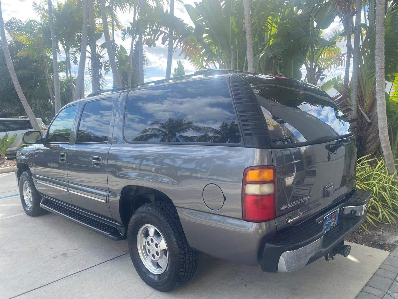 2002 Chevrolet Suburban LT LOW MILES 60,399 1 OWNER Pompano Beach FL