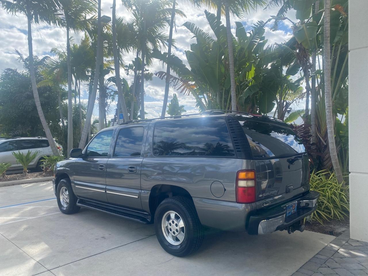 2002 Chevrolet Suburban LT LOW MILES 60,399 1 OWNER Pompano Beach FL