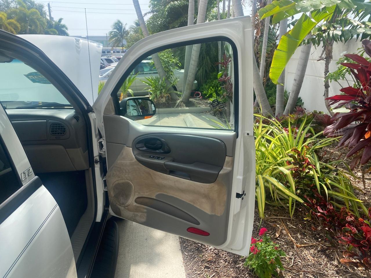 2002 Chevrolet TrailBlazer EXT LT NO ACCIDENTS Pompano Beach FL