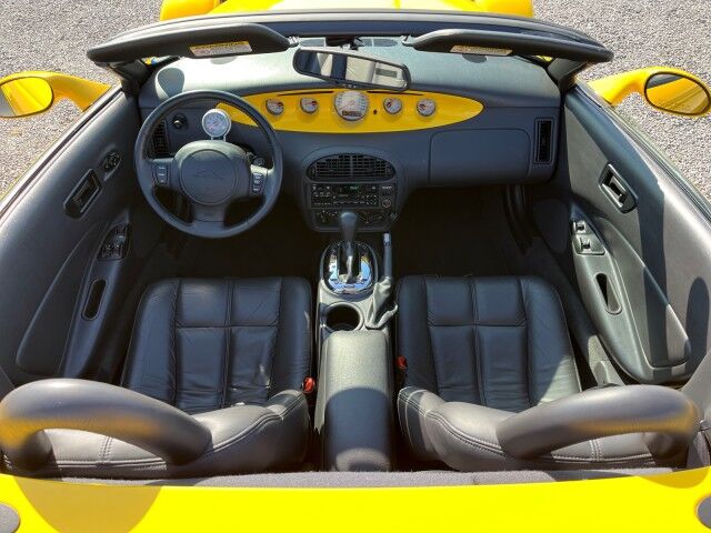2002 Chrysler Prowler photo 16