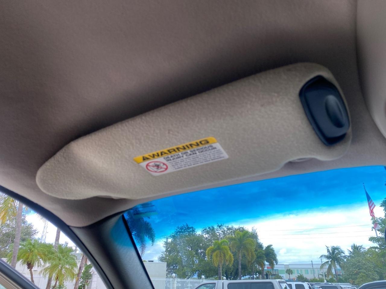 2002 Chrysler Town & Country Limited LOW MILES 54,870 Pompano Beach FL