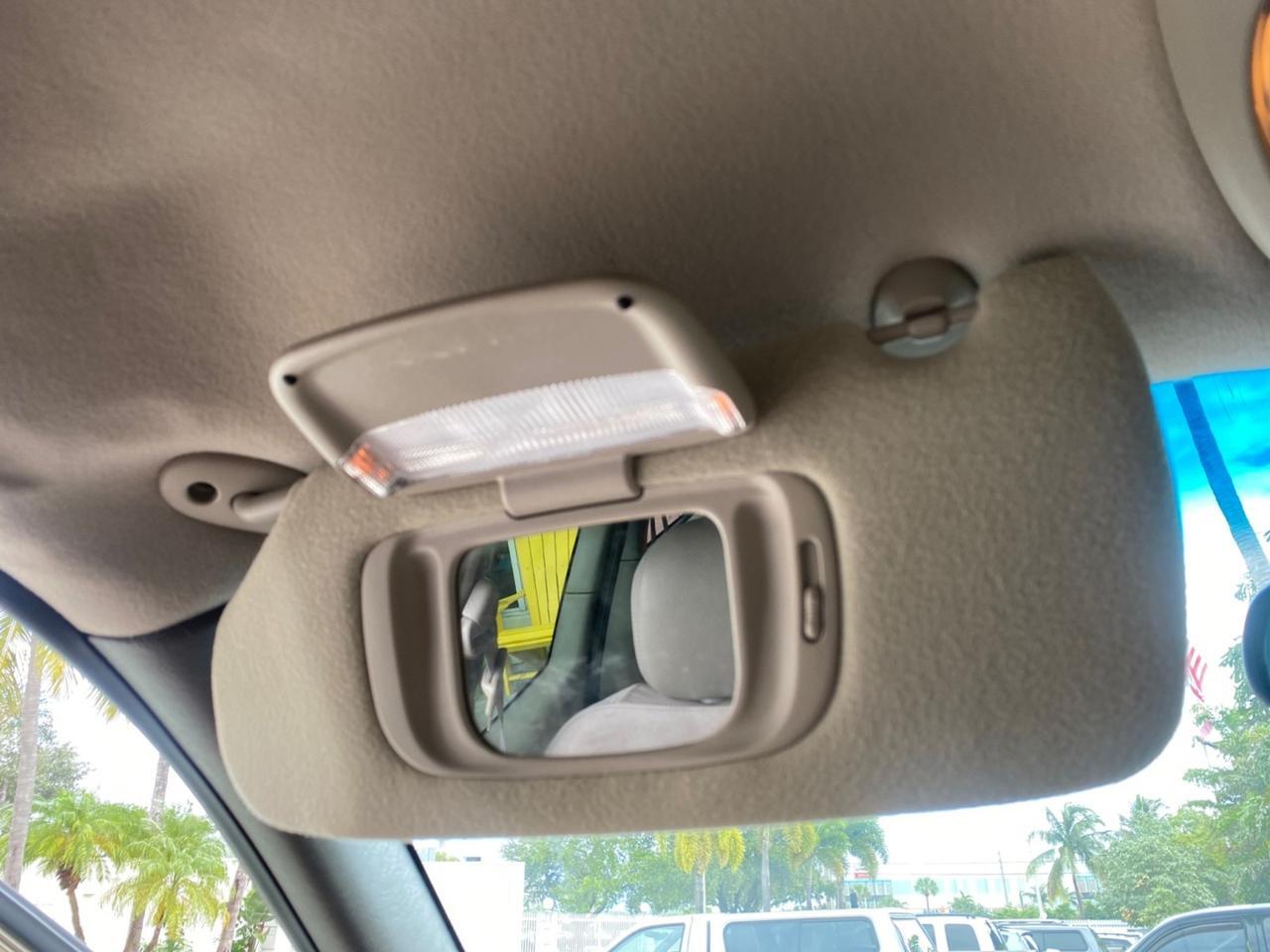 2002 Chrysler Town & Country Limited LOW MILES 54,870 Pompano Beach FL