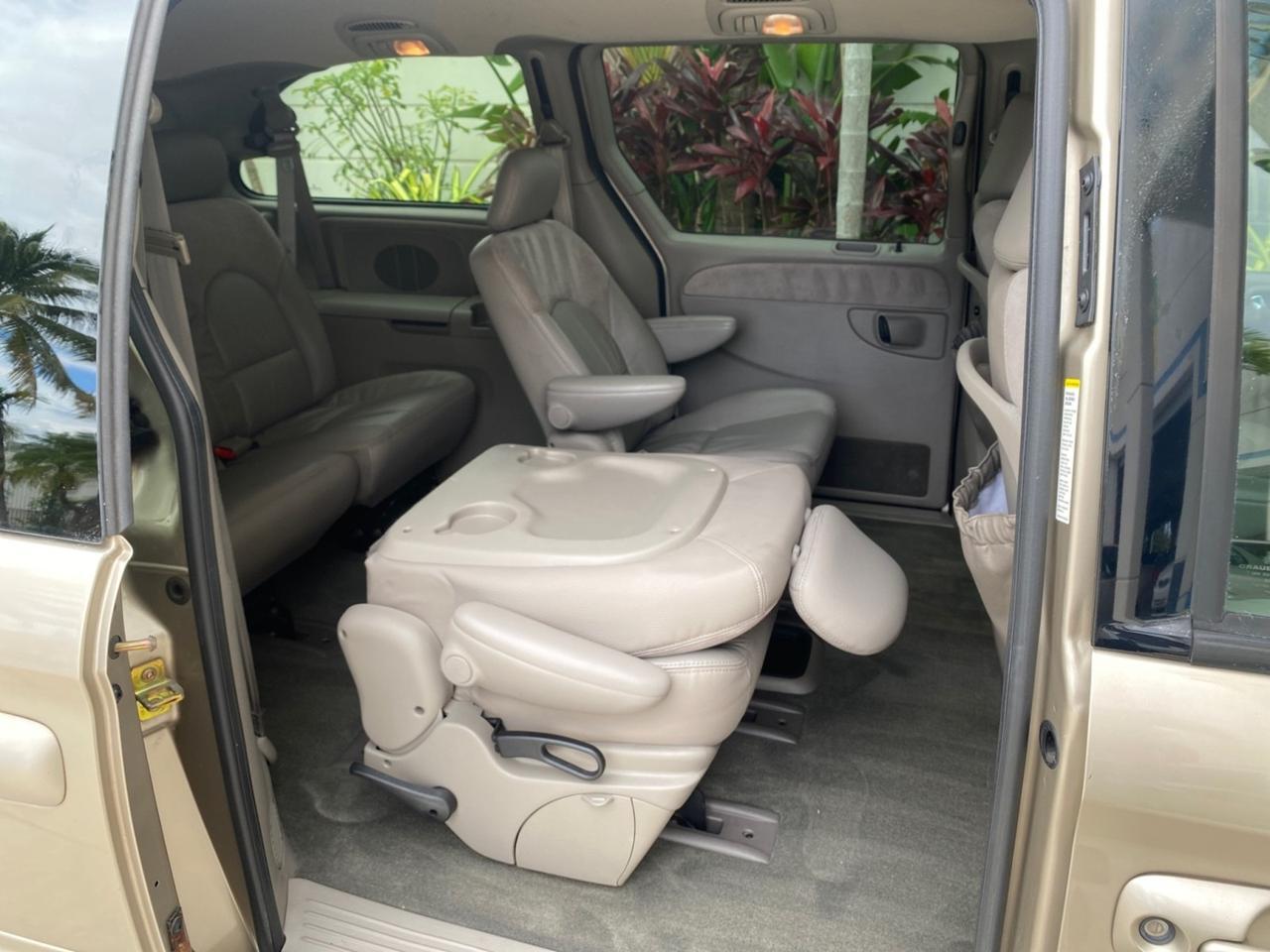 2002 Chrysler Town & Country Limited LOW MILES 54,870 Pompano Beach FL
