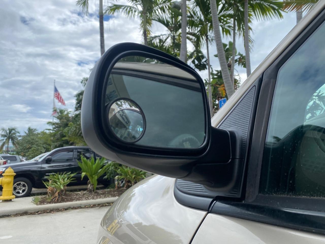 2002 Chrysler Town & Country Limited LOW MILES 54,870 Pompano Beach FL