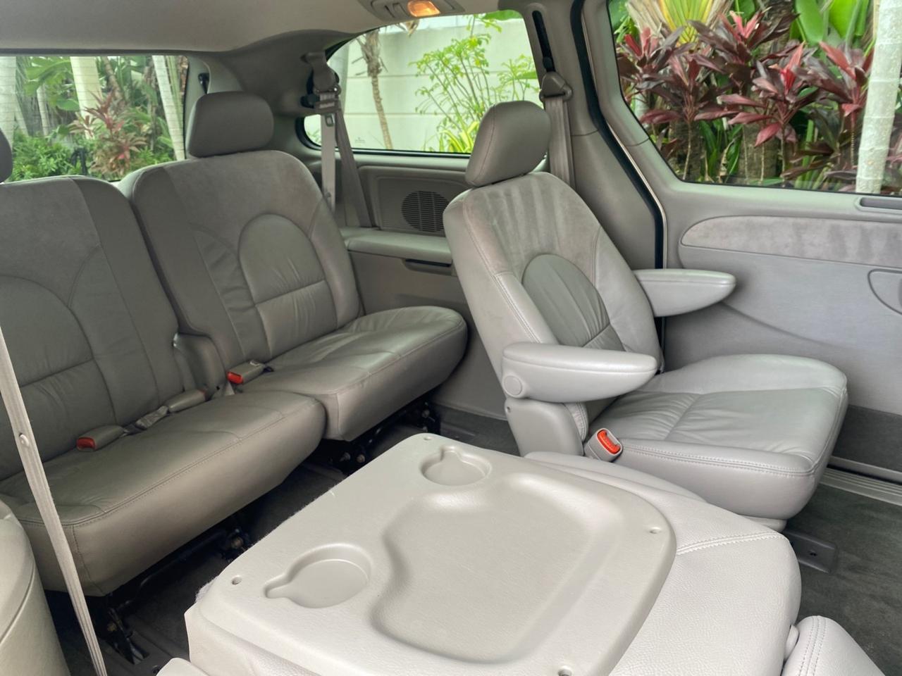 2002 Chrysler Town & Country Limited LOW MILES 54,870 Pompano Beach FL