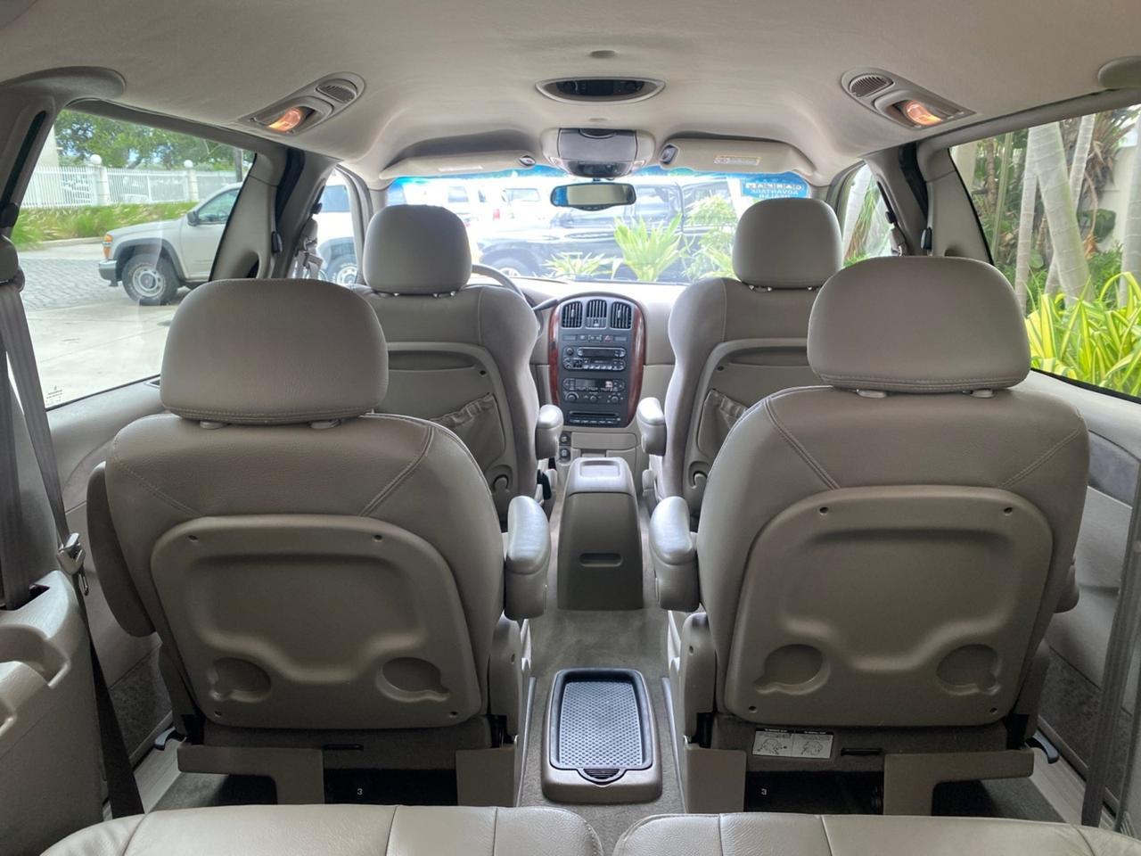2002 Chrysler Town & Country Limited LOW MILES 54,870 Pompano Beach FL