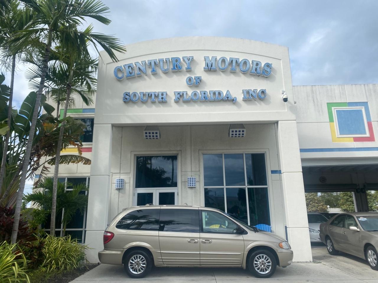 2002 Chrysler Town & Country Limited LOW MILES 54,870