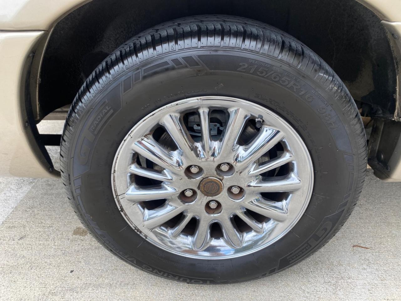 2002 Chrysler Town & Country Limited LOW MILES 54,870 Pompano Beach FL