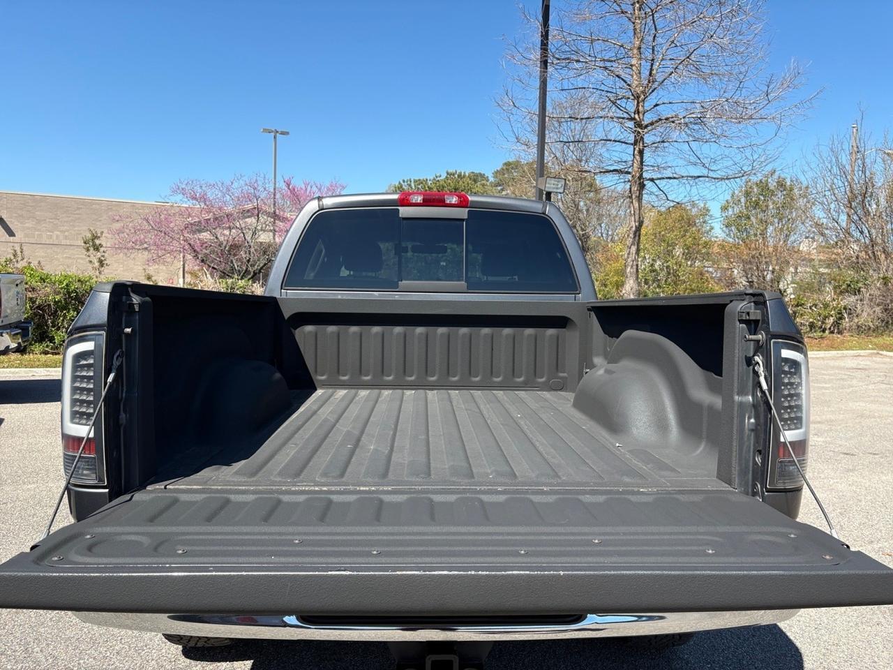 2002 Dodge Ram 1500 SLT, TOW PACKAGE, REAR SLIDING WINDOW, POWER HEATED MIRRORS, HEATED POWER SEATS, INFINITY SOUND SYSTEM, APPLE CARPLAY/ANDROID AUTO, ADJUSTABLE PEDALS, LOW MILES, THIS TRUCK MAY BE OLDER BUT IT HAS ALL YOU NEED & MORE! Virginia Beach VA