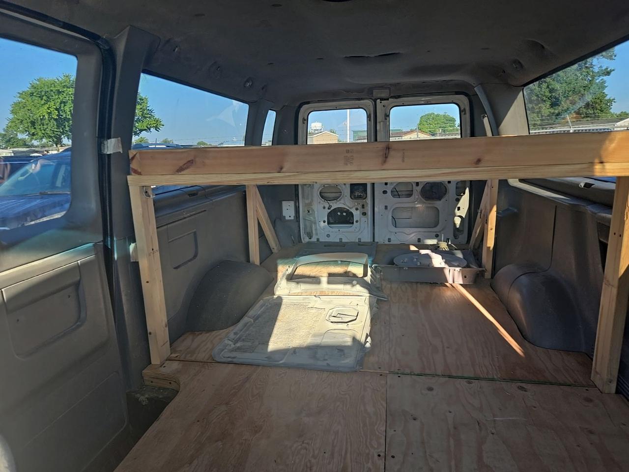 2002 Ford E-350SD XLT West Burlington IA