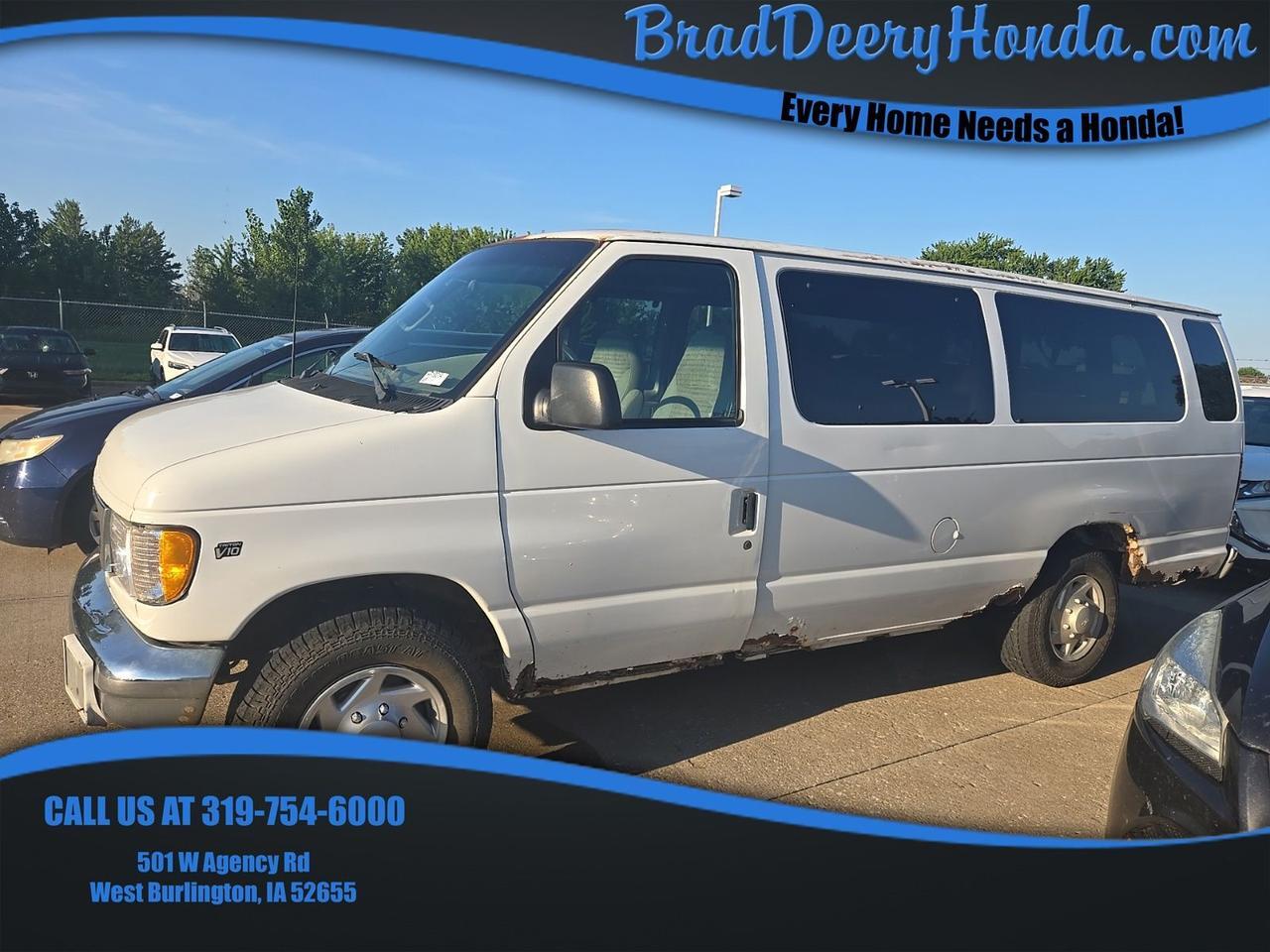 2002 Ford E-350SD XLT