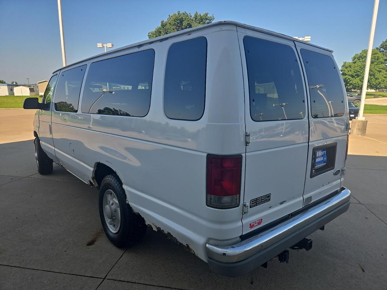 2002 Ford E-350SD XLT West Burlington IA