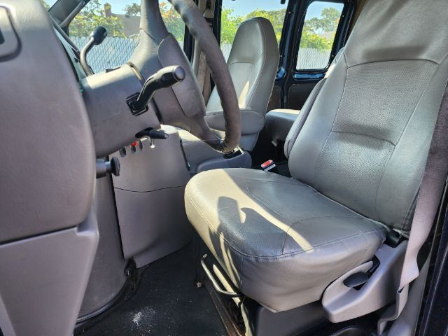 2002 Ford Econoline Wagon E-350 XL Super Duty East Islip NY