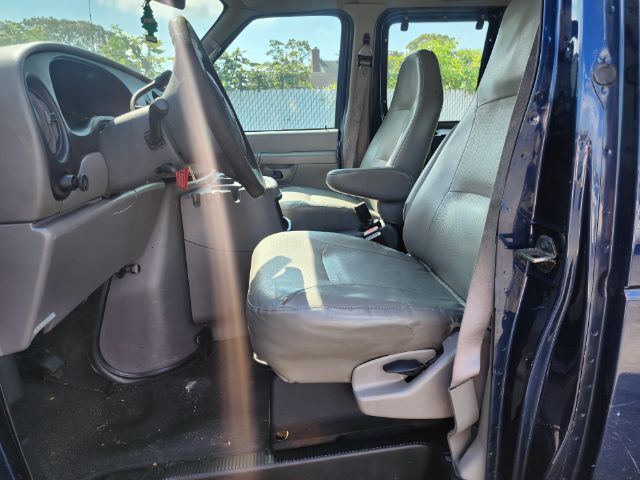 2002 Ford Econoline Wagon E-350 XL Super Duty East Islip NY