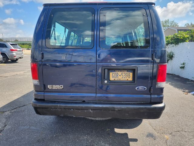 2002 Ford Econoline Wagon E-350 XL Super Duty East Islip NY