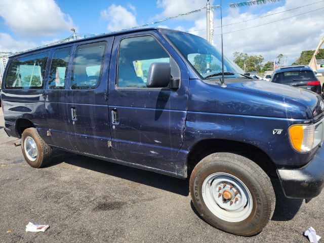 2002 Ford Econoline Wagon E-350 XL Super Duty East Islip NY