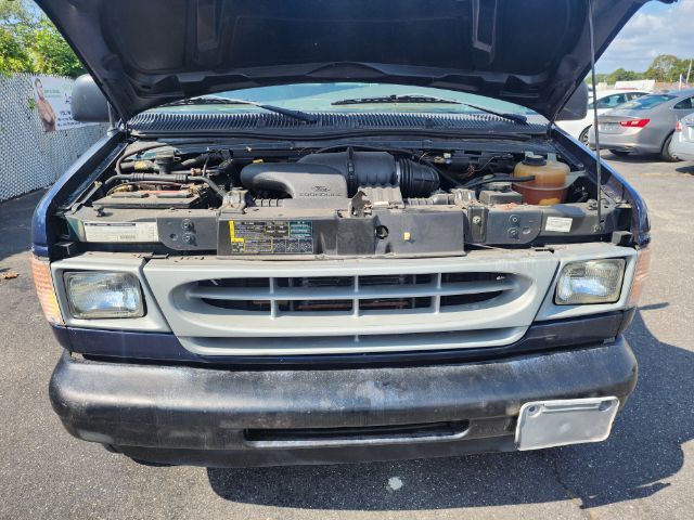 2002 Ford Econoline Wagon E-350 XL Super Duty East Islip NY