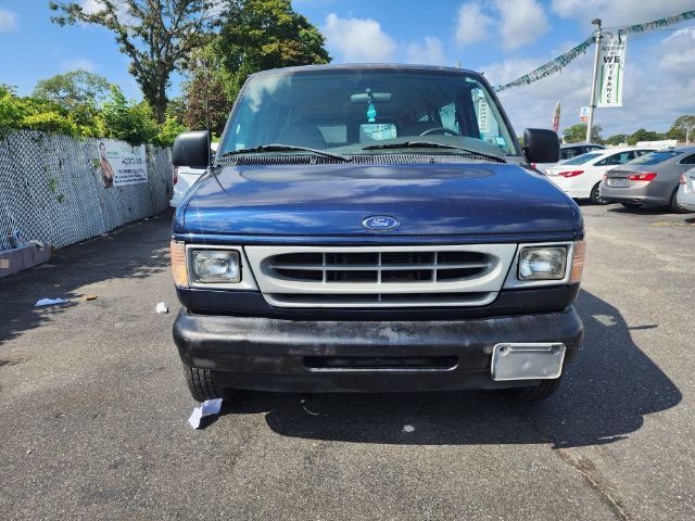 2002 Ford Econoline Wagon E-350 XL Super Duty East Islip NY