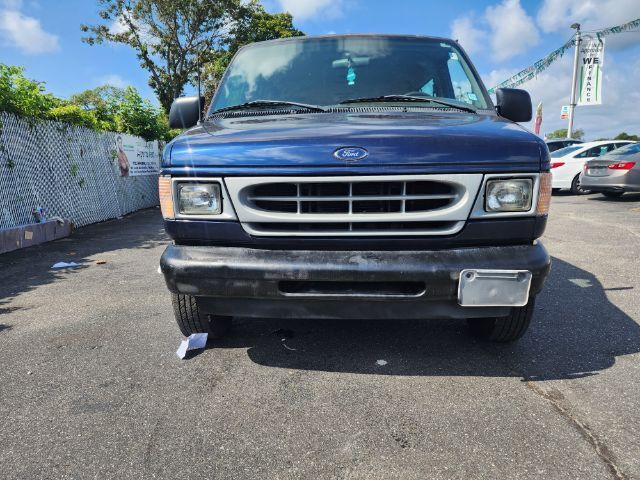 2002 Ford Econoline Wagon E-350 XL Super Duty East Islip NY