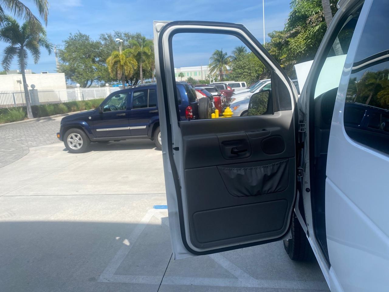 2002 Ford Econoline Wagon XLT 15 PASSENGER FLORIDA Pompano Beach FL