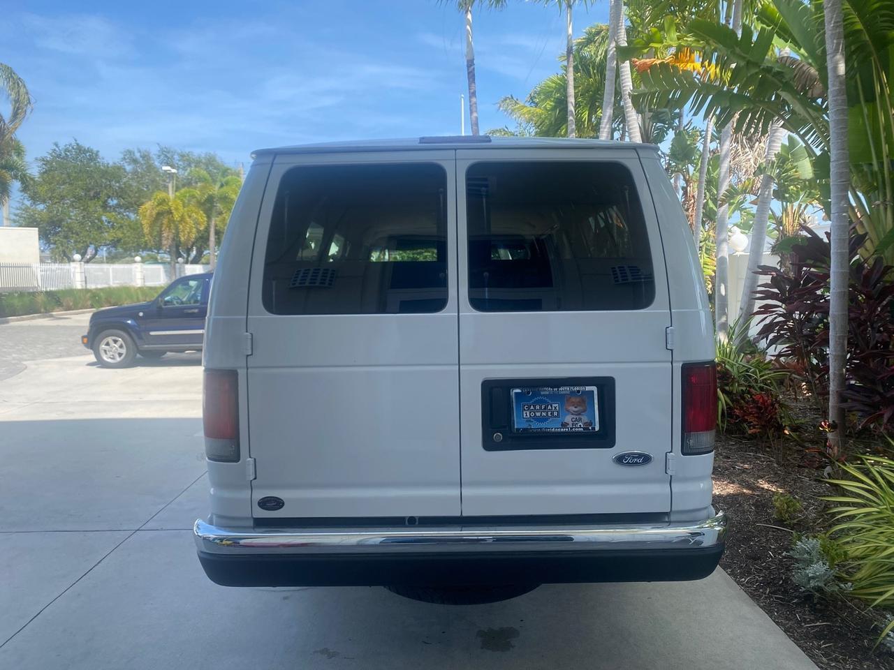2002 Ford Econoline Wagon XLT 15 PASSENGER FLORIDA Pompano Beach FL