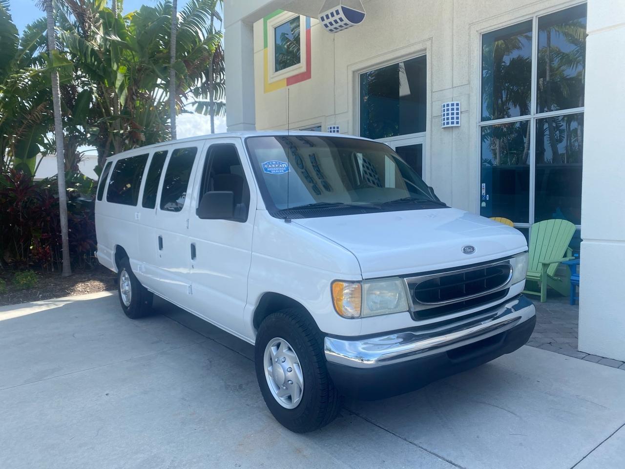 2002 Ford Econoline Wagon XLT 15 PASSENGER FLORIDA Pompano Beach FL
