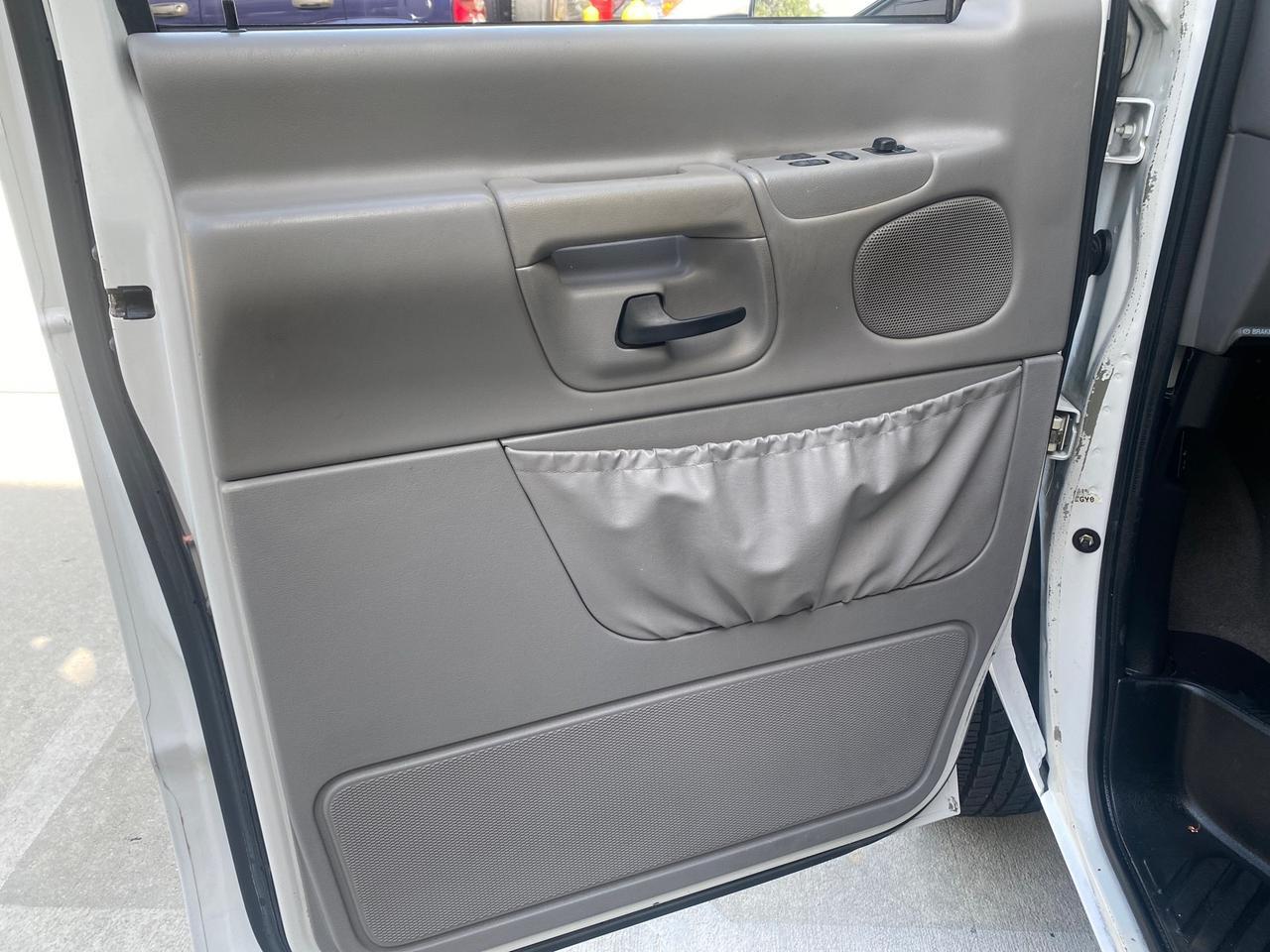 2002 Ford Econoline Wagon XLT 15 PASSENGER FLORIDA Pompano Beach FL